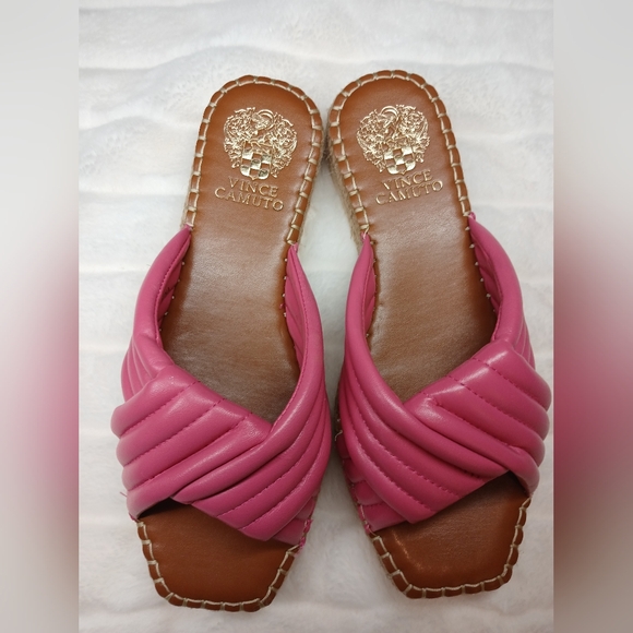 Vince Camuto Shoes - NWOT-Vince Camuto Women’s Pink Leather Slide Sandals Size 8 |